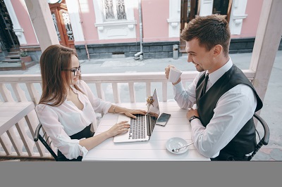 Build a Strong Connection in Lawyer Dating